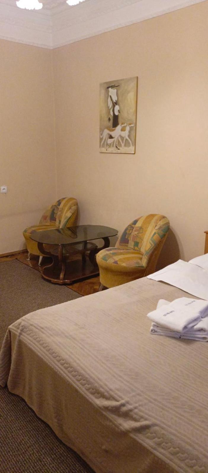 Home Hotel Apartments On Lva Tolstogo キエフ エクステリア 写真