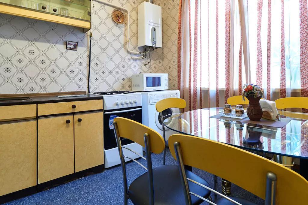Home Hotel Apartments On Lva Tolstogo キエフ エクステリア 写真