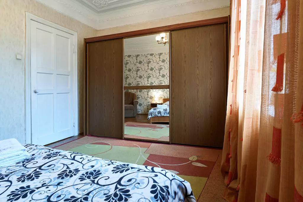 Home Hotel Apartments On Lva Tolstogo キエフ エクステリア 写真