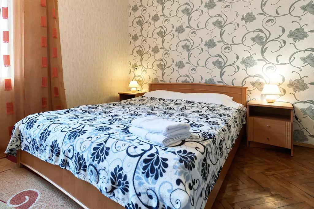 Home Hotel Apartments On Lva Tolstogo キエフ エクステリア 写真
