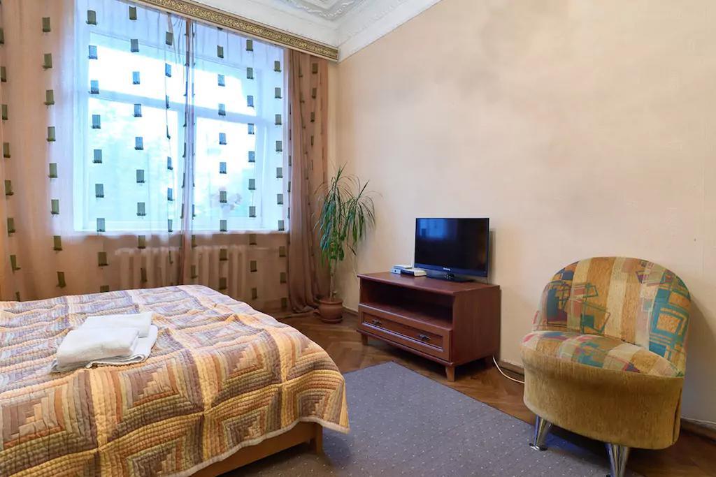 Home Hotel Apartments On Lva Tolstogo キエフ エクステリア 写真